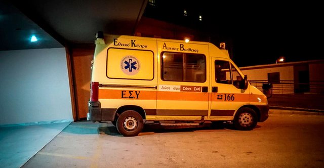 Tragjedi n&euml; Greqi! Shkeli gabimisht gazin teksa parkonte,