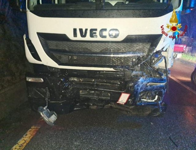 FOTO/  Vetura p&euml;rplaset &lsquo;kok&euml; m&euml; kok&euml;&rsquo; me