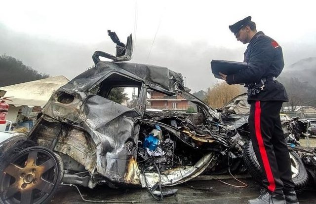 FOTO/  Vetura p&euml;rplaset &lsquo;kok&euml; m&euml; kok&euml;&rsquo; me