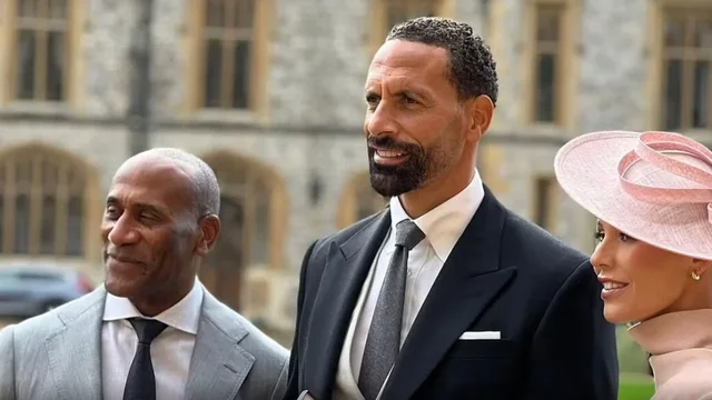 E pabesueshme, Rio Ferdinand p&euml;rfundon n&euml; karroc&euml; me rrota,