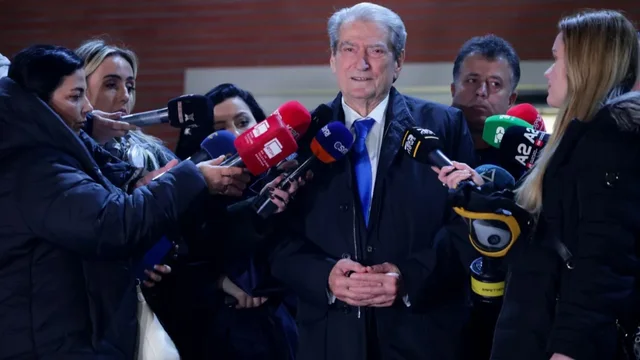 &ldquo;U godit&euml;n protestues dhe deputet&euml;&rdquo;/ Berisha