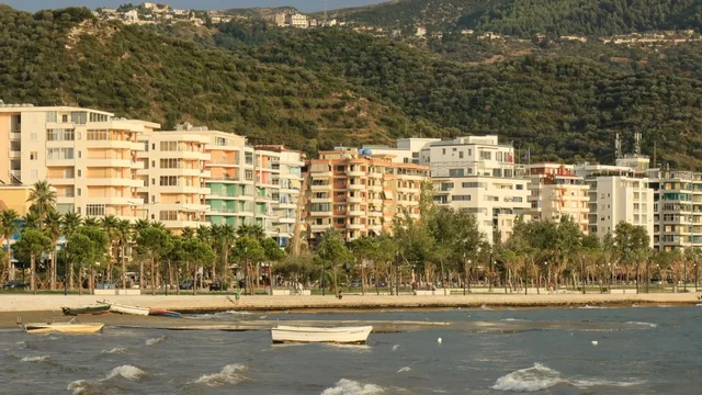 Prokuroria "zbarkon" n&euml; zyr&euml;n e aseteve n&euml; Vlor&euml;!