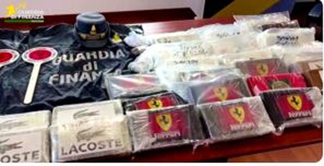 Kokain&euml; me logo &ldquo;Lacoste&rdquo; dhe &ldquo;Ferrari&rdquo;, detajet e