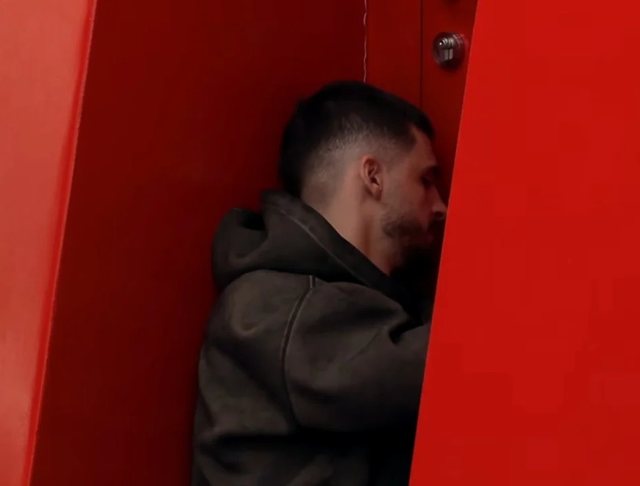 &ldquo;Kam menduar boll edhe p&euml;r ty&rdquo;/ &lsquo;Puthje&rsquo; mes Gimbos