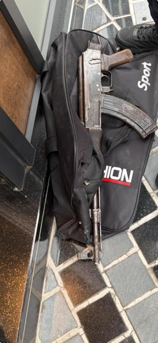 Kallashin e kishte n&euml; &ccedil;ant&euml;, shkoi te arka dhe mori 20 mln