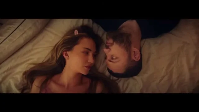 “Loja e fundit”, Shfaqet komedia, Kiara dhe Luizi rrëfejnë