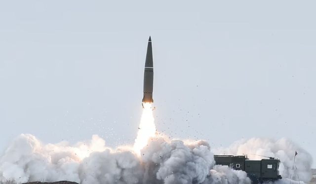 Gjermania dhe Franca n&euml; bisedime p&euml;r arm&euml;t b&euml;rthamore