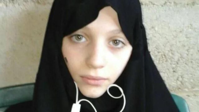 U rr&euml;mbye nga babai xhihadist, Eva Dumani riatdhesohet  pas 12 vitesh nga