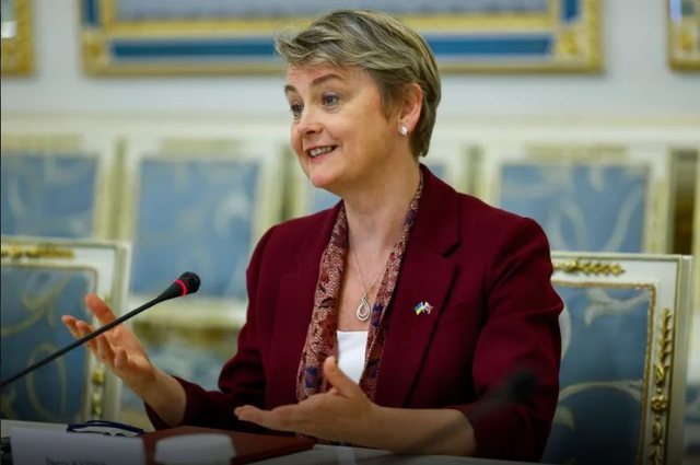 Londra shqyrton forcimin e sanksioneve kund&euml;r Rusis&euml;