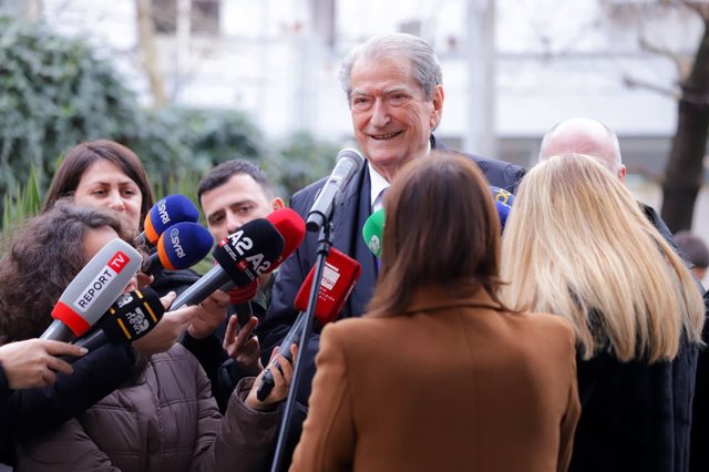 Berisha: Rama i mbylli dyert integrimit p&euml;r t&euml; mbrojtur veten! Venecia