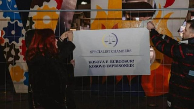 "Kosova e burgosur"/ Protesta simbolike n&euml; 18-vjetorin e