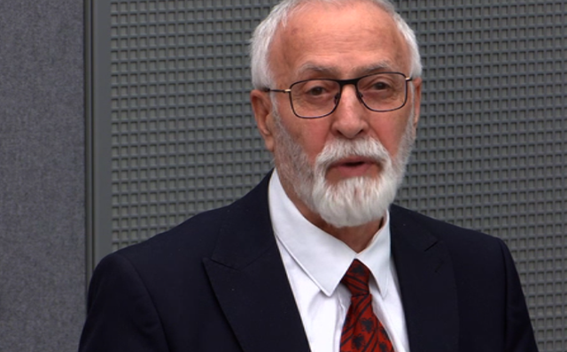 &ldquo;Besova q&euml; padrejt&euml;sia do thyhej&rdquo;, Krasniqi n&euml;