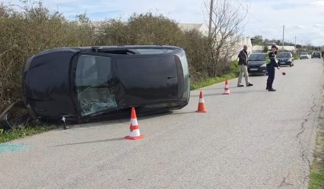 Aksident n&euml; aksin Fier-Libofsh&euml;, p&euml;rmbyset makina, l&euml;ndohet