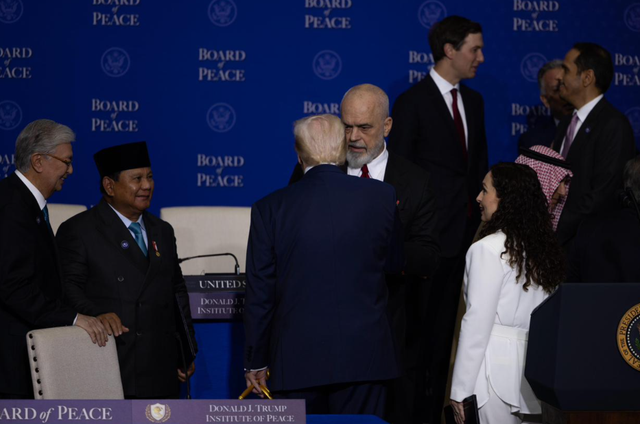 Veteran&euml;t e U&Ccedil;K-s&euml; falenderojn&euml; Edi Ram&euml;n p&euml;r