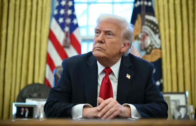 Arrestimi i ish-princit Andrew, Trump iu p&euml;rgjigjet gazetar&euml;ve: