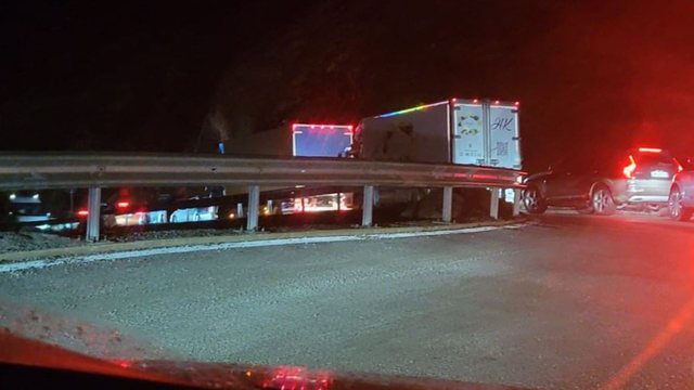 Juglindja n&euml; kaos! Paralizohet edhe aksi Maliq&ndash;Gramsh, err&euml;sira