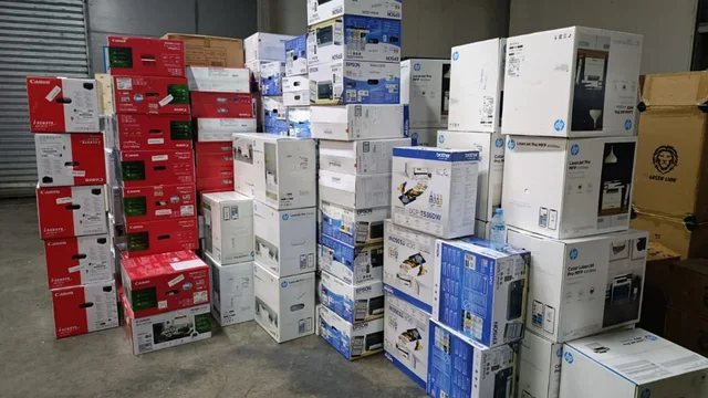 Dyshohet për falsifikim, bllokohen 3100 pajisje elektronike/ Tregtoheshin