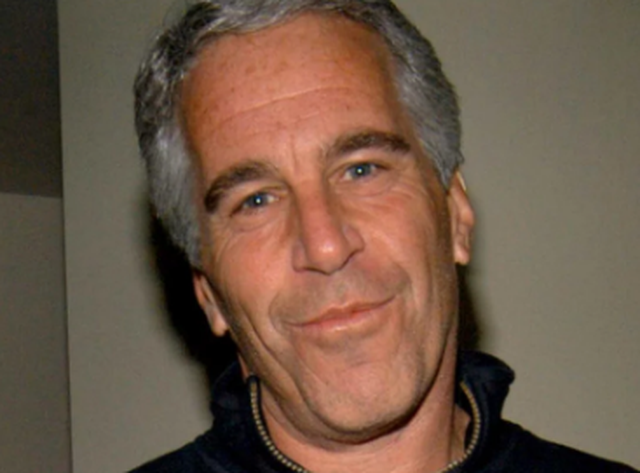 U p&euml;rmend mbi nj&euml;mij&euml; her&euml; n&euml; dosjen fam&euml;keqe,