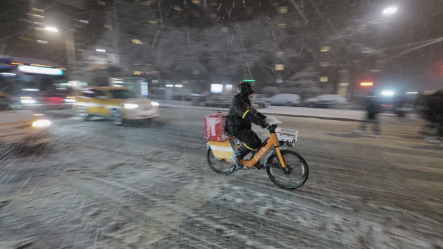 Reshje t&euml; dendura d&euml;bore godasin Nju Jorkun imazhet