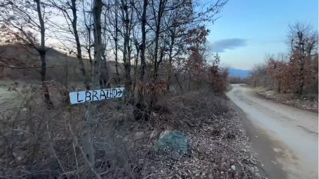 Dita e pest&euml; e bllokimit t&euml; aksit Librazhd-Prrenjas, banor&euml;t