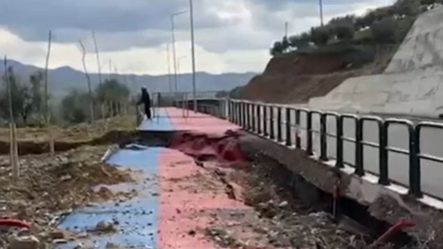 Pas shembjes  n&euml; segmentin Librazhd-Prrenjas, d&euml;mtohet edhe asfalti