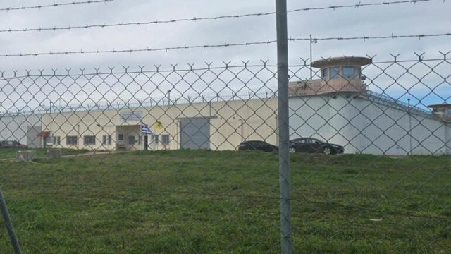 Kontrollet n&euml; burgun e Domokos, zbardhen EMRAT e shqiptar&euml;ve q&euml;