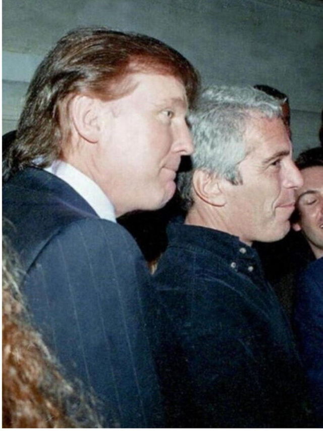 Trump dhe Clinton&euml;t n&euml;n hijen e skandalit Epstein &ndash; sekretet