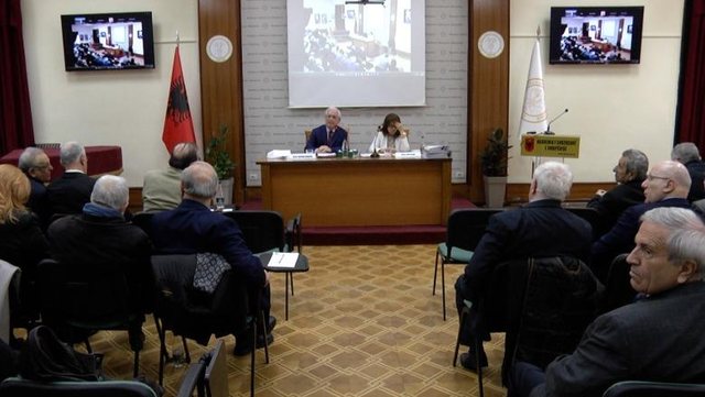 Ndryshon statuti i Akademisë: Më shumë pavarësi për