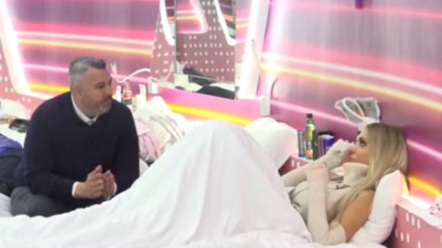 Brikena n&euml; lot, Rogerti i q&euml;ndron pran&euml;: Mos u m&euml;rzit, nuk