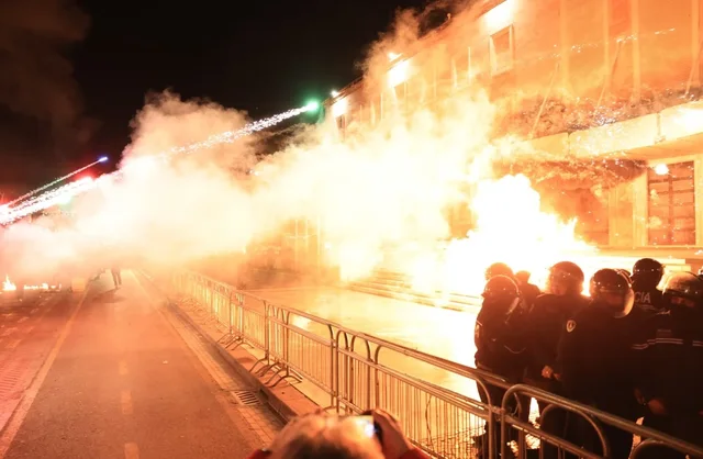 Protesta e PD-s&euml; p&euml;rpara Kryeministris&euml;, policia njoftim zyrtar: