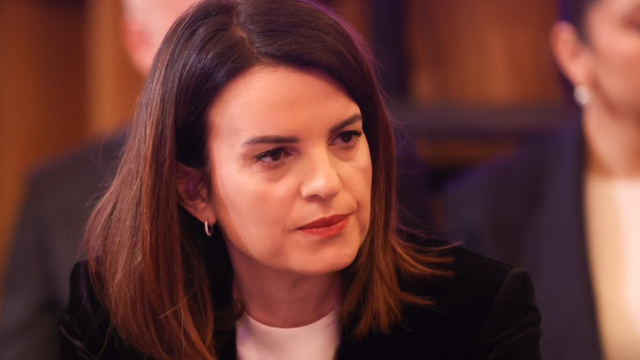 Protesta e PD/ Reagon Albana Kociu: Ky zjarr nuk &euml;sht&euml; luft&euml;