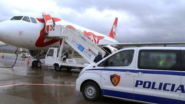T&euml; d&euml;nuar p&euml;r drog&euml;, trafik klandestin&euml;sh dhe