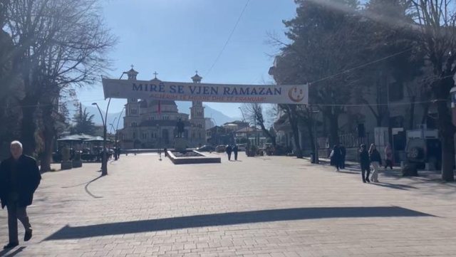 Korça pa turistë, shkak dëmtimi i rrugës