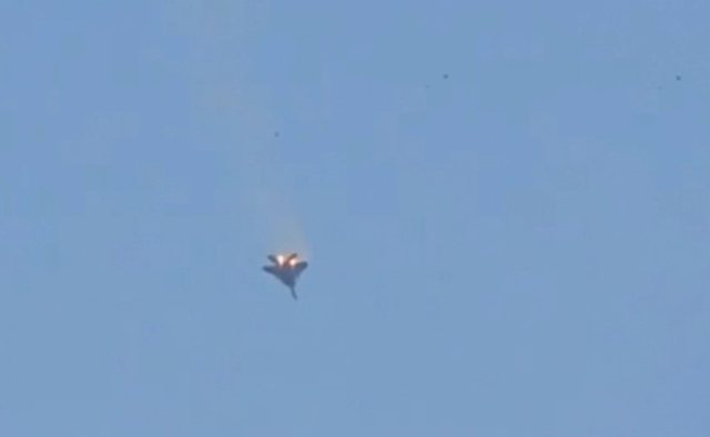 VIDEO-Avioni luftarak amerikan rrezohet n&euml; Kuvajt! Pamjet kur dy