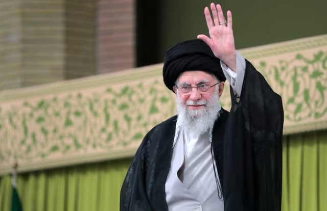 Qeveria iraniane apel qytetar&euml;ve: N&euml; shesh p&euml;r Republik&euml;n