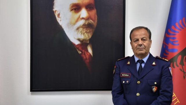 Sokol Bizhga  komandohet n&euml; krye t&euml; Policis&euml; pas shkarkimit
