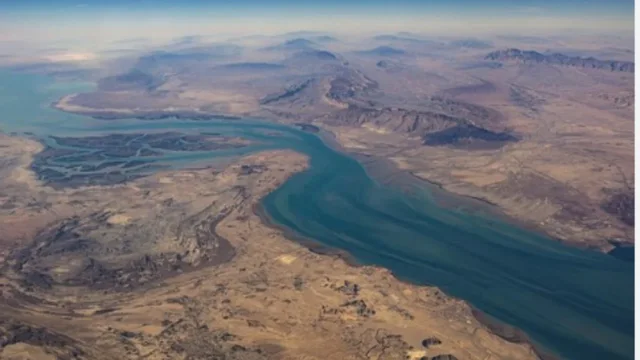 Konflikti n&euml; Lindjen e Mesme prek Ngushtic&euml;n e Hormuzit/ Irani