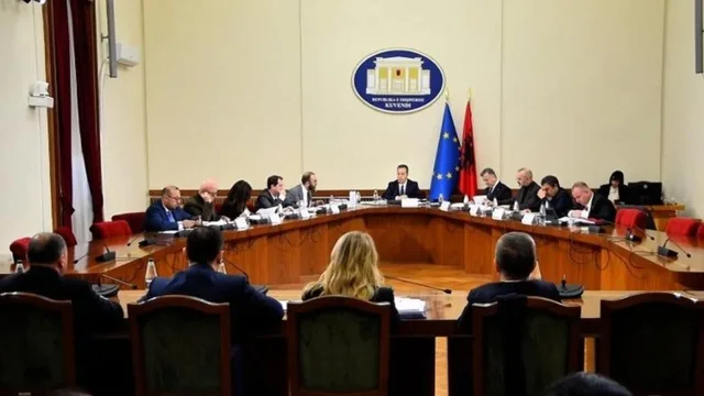 &ldquo;Ballukut t&rsquo;i hiqet imuniteti dhe t&euml; arrestohet&rdquo;!