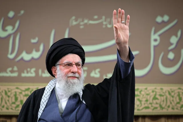 Vrasja e liderit suprem t&euml; Iranit, trupi i Ali Khameneit do t&euml;