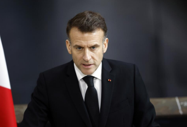 Franca mobilizon avion&euml;t luftarak&euml; n&euml; Al-Dhafra/ Macron: Do