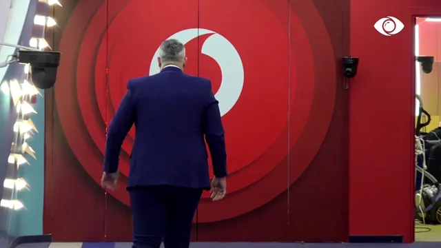 Debatet e ashpra në shtëpi, Rogerti lë shtëpinë e