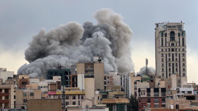 Zjarr n&euml; konsullat&euml;n amerikane n&euml; Dubai, dyshohet se u godit nga