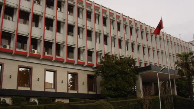 Sulmi me raketë balistike nga Irani në hapësirën ajrore