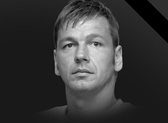 Sporti n&euml; zi / Humb betej&euml;n me kancerin ish-portieri i njohur (EMRI,