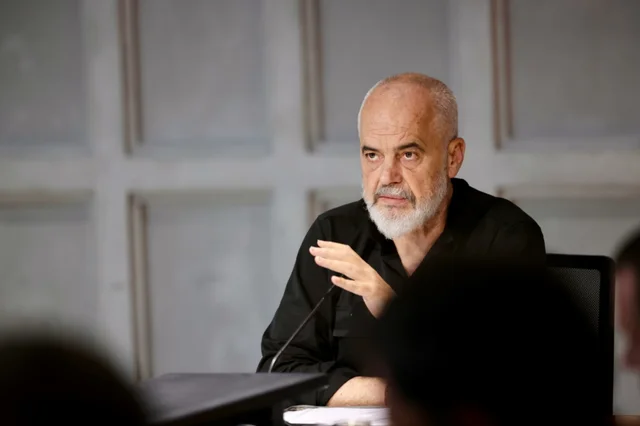 Kryeministri Rama d&euml;non sulmet e Iranit n&euml; Azerbajxhan: Regjimi i