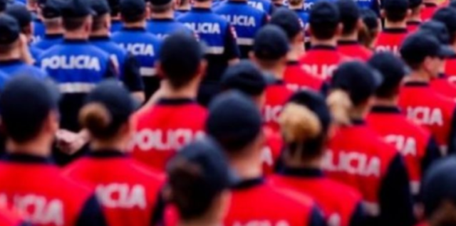 EMRAT/ Dy pretendent&euml;t e fort&euml; p&euml;r kreun e ri t&euml;