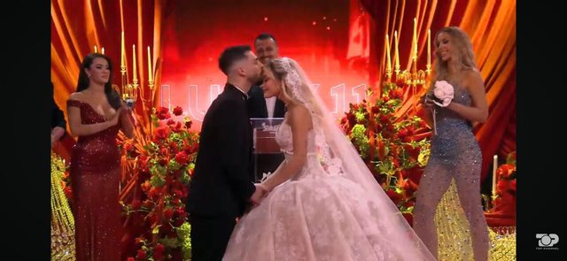 Dedikimi i &euml;mb&euml;l i Selin p&euml;r Gimbon n&euml; dasm&euml;: E jotja