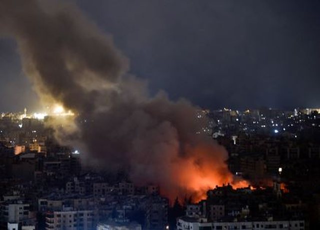 Iranian&euml;t sulmojn&euml; Abu Dhabin dhe Dubain me dron&euml; dhe raketa,