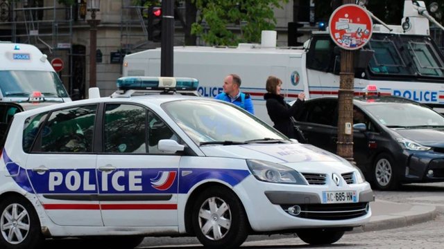 TRONDIT&Euml;SE/ Dy v&euml;llez&euml;rit marrin peng dhe torturojn&euml;