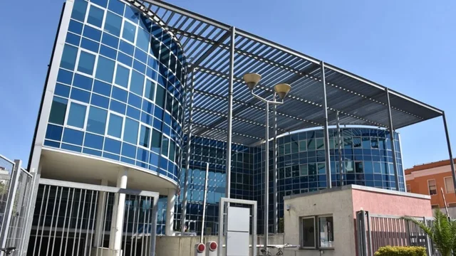 Em&euml;rohet Z&euml;vend&euml;sdrejtor i Byros&euml; Komb&euml;tare t&euml;